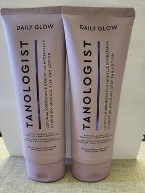 Tanologist Daily Glow Hydrating Gradual Self Tan Lotion Fair To Medium Skin Tone
